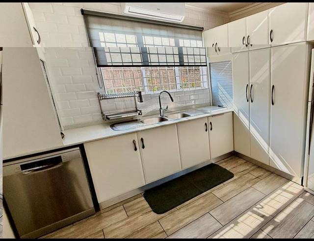 6 BEDROOM HOUSE FOR SALE IN SCOTTSVILLE